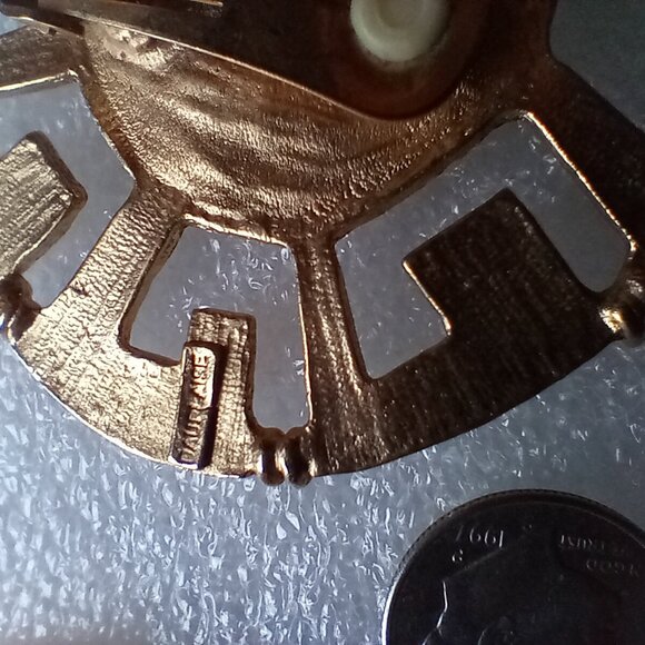 2 Pair  Vintage, Extra Large Gold Tone Clip On Earrings - Picture 3 of 6